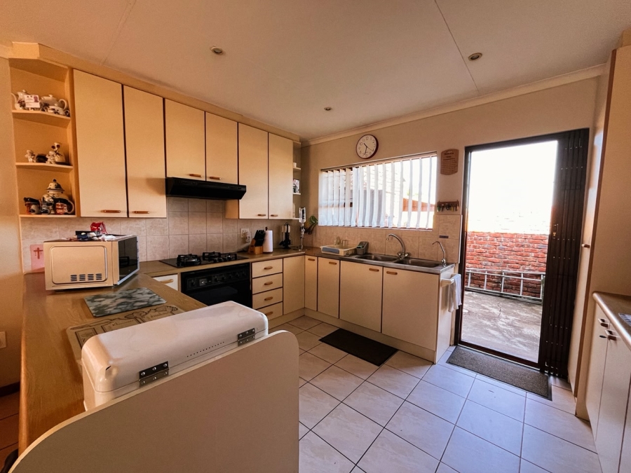3 Bedroom Property for Sale in Strelitzia Park Eastern Cape